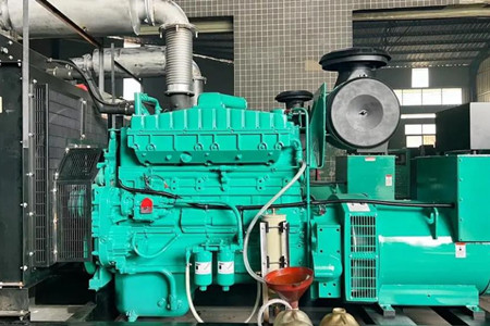 康明斯發(fā)電機(jī)組的機(jī)油怎么選擇好？