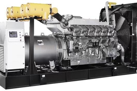 三菱發(fā)電機(jī)組油壓過低該如何處理？